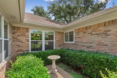 9920 Sandalwood Drive, Woodway, TX 76712 - Photo 7