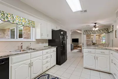 9920 Sandalwood Drive, Woodway, TX 76712 - Photo 17