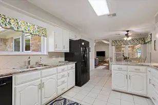 9920 Sandalwood Dr, Woodway, TX 76712 - Photo 17