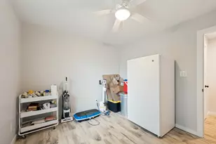 812 Ridgeway Rd, Joshua, TX 76058 - Photo 21