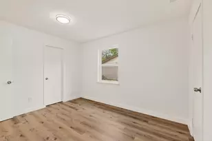 6323 Harmony Ln, Dallas, TX 75241 - Photo 17
