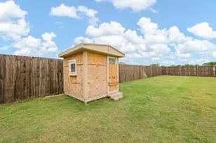 8 Glen Crossings Rd, Edgecliff Village, TX 76134 - Photo 25