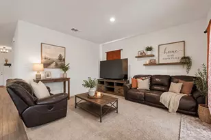 8 Glen Crossings Rd, Edgecliff Village, TX 76134 - Photo 7