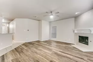 9705 Hedge Bell Dr, McKinney, TX 75072 - Photo 3