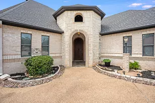 9520 Nutcracker Ct, Granbury, TX 76049 - Photo 5