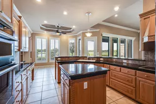 9520 Nutcracker Ct, Granbury, TX 76049 - Photo 17