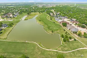 9520 Nutcracker Ct, Granbury, TX 76049 - Photo 35