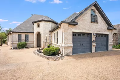 9520 Nutcracker Court, Granbury, TX 76049 - Photo 3