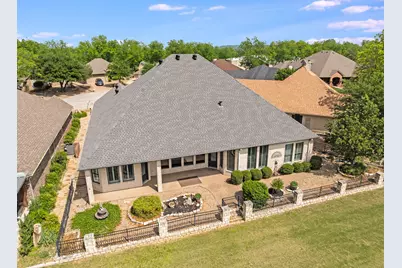 9520 Nutcracker Court, Granbury, TX 76049 - Photo 33