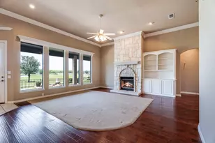 9520 Nutcracker Ct, Granbury, TX 76049 - Photo 11