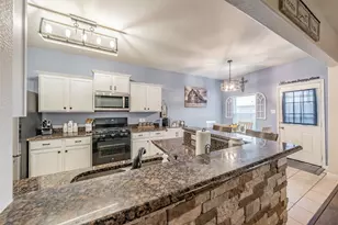 508 Drift St, Crowley, TX 76036 - Photo 9
