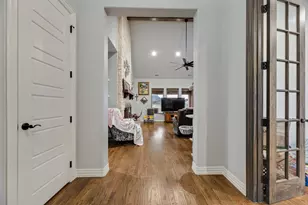 252 Agua Linda Dr, Godley, TX 76044 - Photo 11