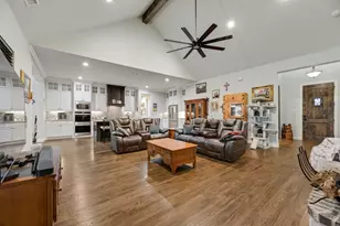 252 Agua Linda Dr, Godley, TX 76044 - Photo 19
