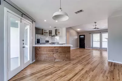 630 W Canty Street #B6, Dallas, TX 75208 - Photo 9