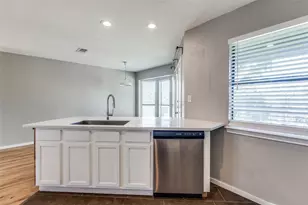 630 W Canty St, Dallas, TX 75208 - Photo 13