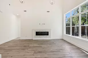 1611 Oak St, McKinney, TX 75069 - Photo 3
