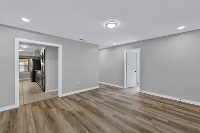 3205 McCollum Street, Irving, TX 75061 - Photo 5