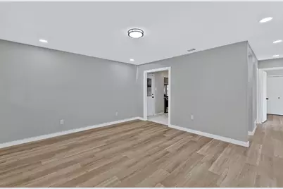 3205 McCollum Street, Irving, TX 75061 - Photo 3