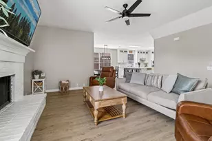 1318 Pinehurst Dr, Lewisville, TX 75077 - Photo 13