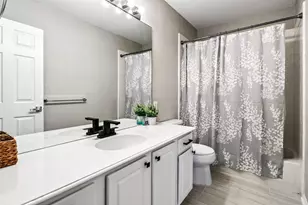 1318 Pinehurst Dr, Lewisville, TX 75077 - Photo 25