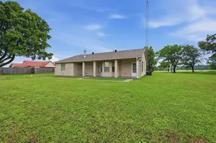 1808 E Fm 120, Denison, TX 75021 - Photo 29