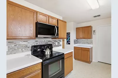 6308 St James Place, Denton, TX 76210 - Photo 9