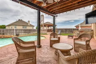 2456 Whispering Breeze Dr, Grand Prairie, TX 75050 - Photo 15