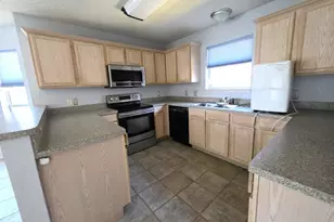 959 Aaron Dr, Burleson, TX 76028 - Photo 5