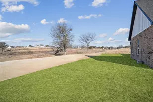 328 Slimp Blf, Azle, TX 76020 - Photo 33