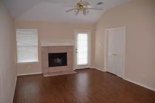4408 New Meadow Dr, Mansfield, TX 76063 - Photo 5