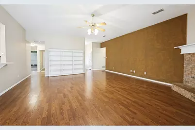 816 Willow Court, Saginaw, TX 76179 - Photo 5