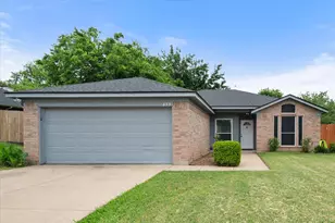 653 Ozark Ave, Burleson, TX 76028 - Photo 3
