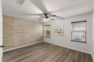 653 Ozark Ave, Burleson, TX 76028 - Photo 19