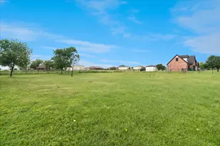 6005 Hawkeye Rd, Krum, TX 76249 - Photo 27