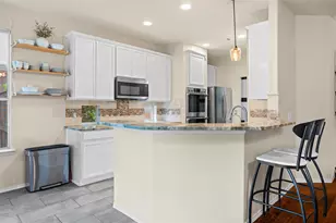 2815 S Serrano, Grand Prairie, TX 75054 - Photo 9