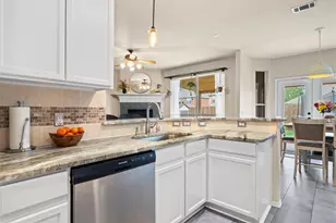 2815 S Serrano, Grand Prairie, TX 75054 - Photo 11