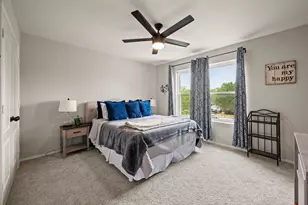 1040 Canyon Dr, Justin, TX 76247 - Photo 13