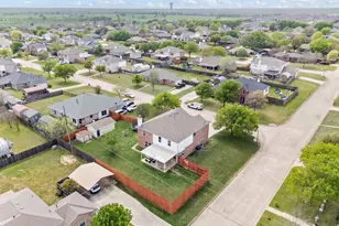 1040 Canyon Dr, Justin, TX 76247 - Photo 7