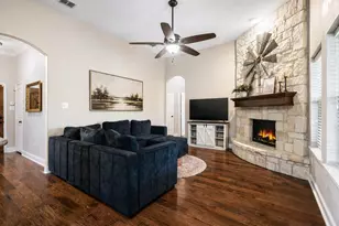 940 Lester Burt Rd, Farmersville, TX 75442 - Photo 5