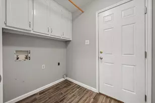 213 Meadowhill Dr, Benbrook, TX 76126 - Photo 27