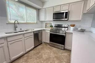 2621 Bayberry Ln, Euless, TX 76039 - Photo 13