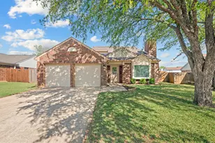 2621 Bayberry Ln, Euless, TX 76039 - Photo 39