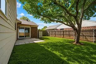 2621 Bayberry Ln, Euless, TX 76039 - Photo 33
