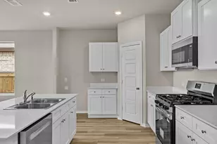 9704 Austin Holw Rd, Fort Worth, TX 76036 - Photo 13