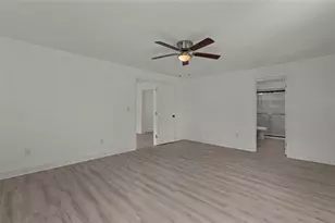 109 W Sedberry, Jefferson, TX 75657 - Photo 17