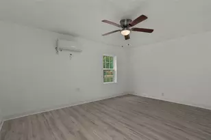 109 W Sedberry, Jefferson, TX 75657 - Photo 21