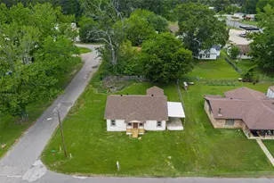 109 W Sedberry, Jefferson, TX 75657 - Photo 3