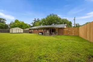 2304 Kaynell Dr, Henderson, TX 75654 - Photo 5