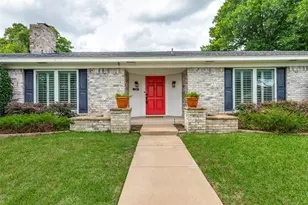 4128 Coral Cir, Benbrook, TX 76126 - Photo 3