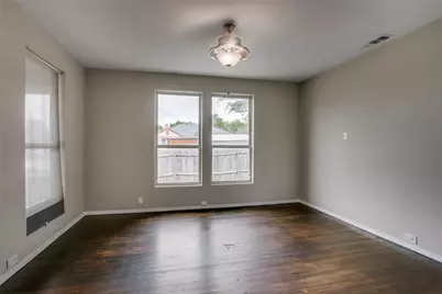 818 E Woodin Boulevard, Dallas, TX 75216 - Photo 15